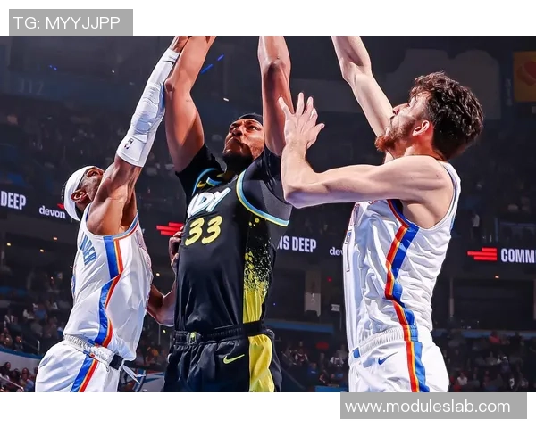 热火与步行者季后赛第四场激战回顾球员表现与战术分析